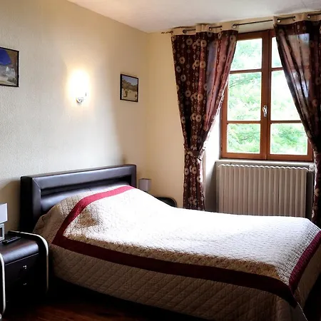 D'hotes Les Lilas Bed and breakfast Sauveterre-de-Rouergue