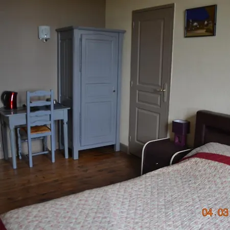 D'hotes Les Lilas Frühstückspension Sauveterre-de-Rouergue